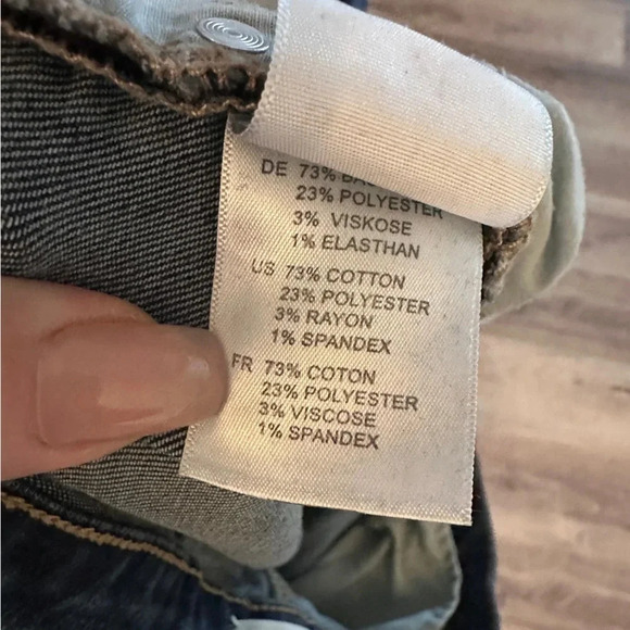 Articles of Society Flare Crop Jeans Size 31 Raw Hem Dark Wash Trendy Stretchy - Picture 7 of 12